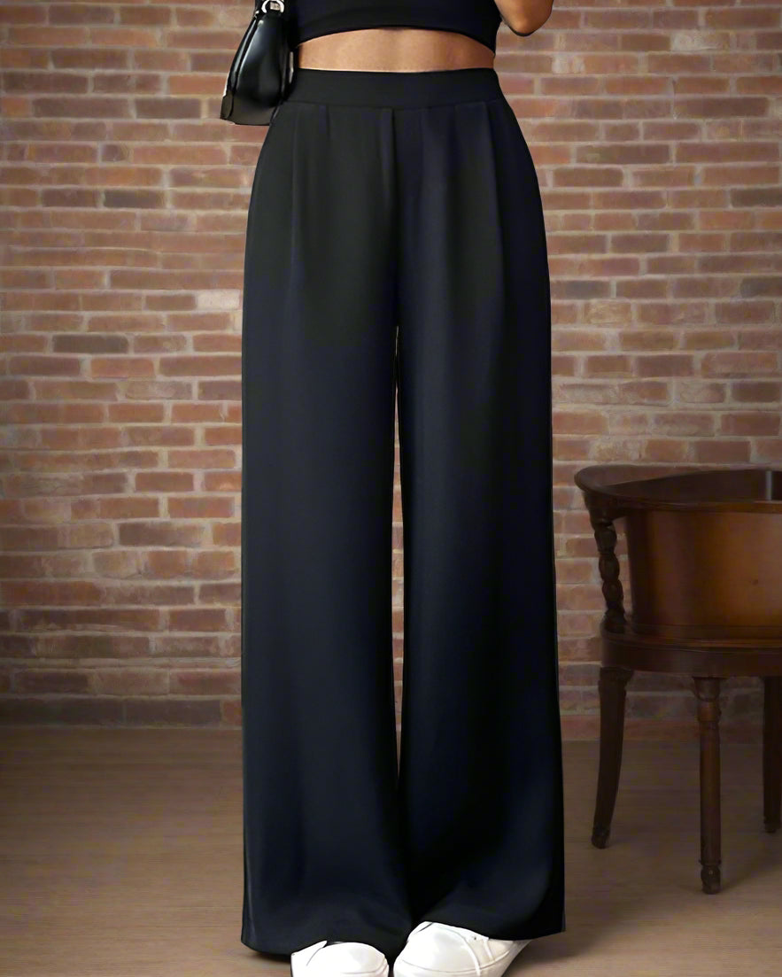 black trouser with a relaxed fit for versatile wear.