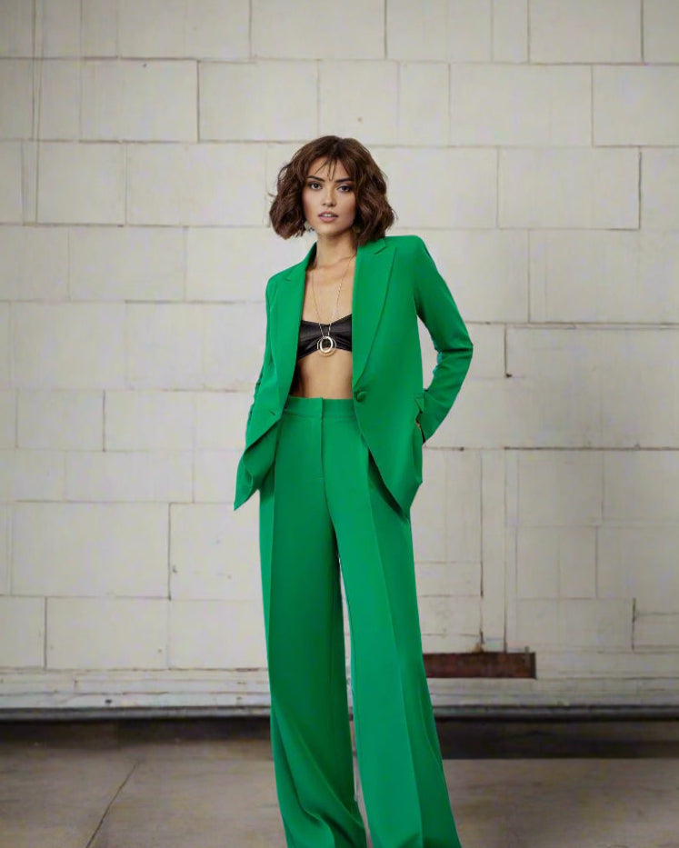 Green cotton blazer with front pockets for summer formals.