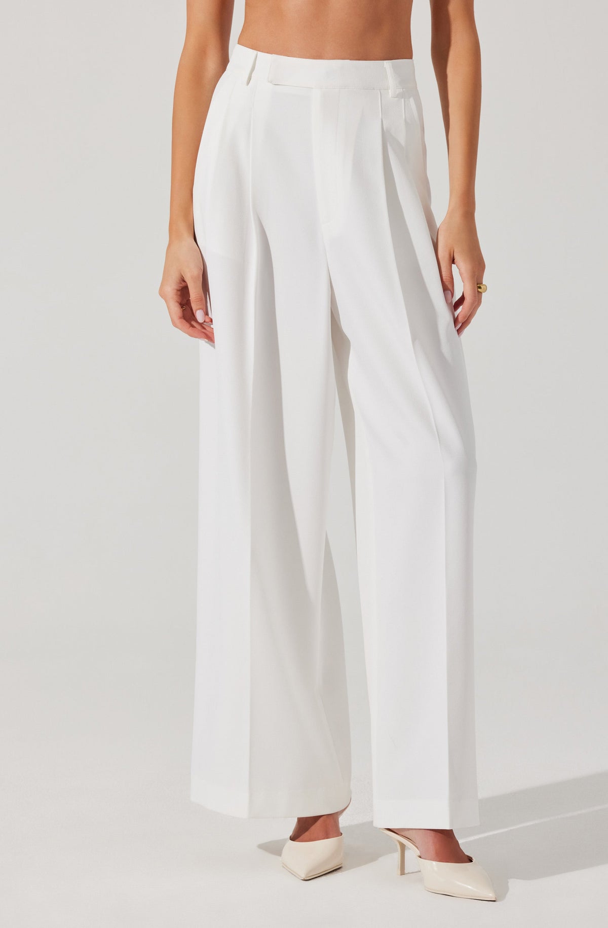 white trouser for women